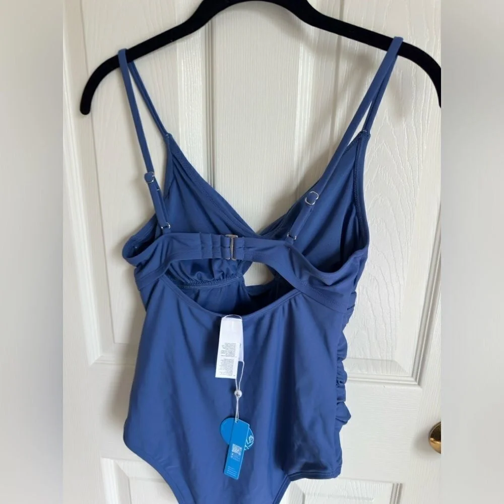 Cupshe NWT Womens One‎ Piece Blue Flattering Swimsuit Size Small